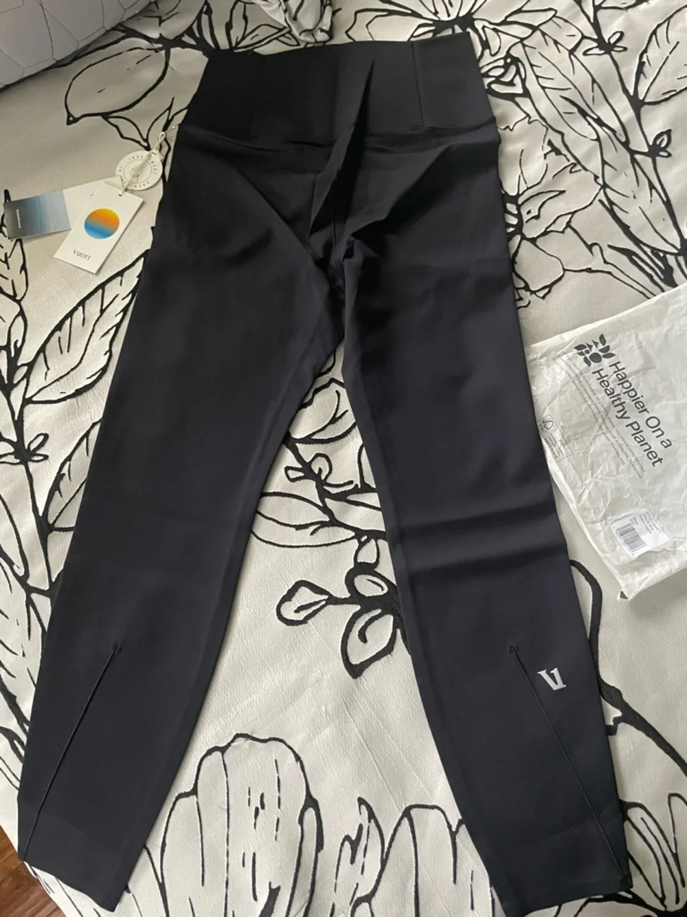 Vuori Black Evolve Legging - Women's - Picture 2 of 4